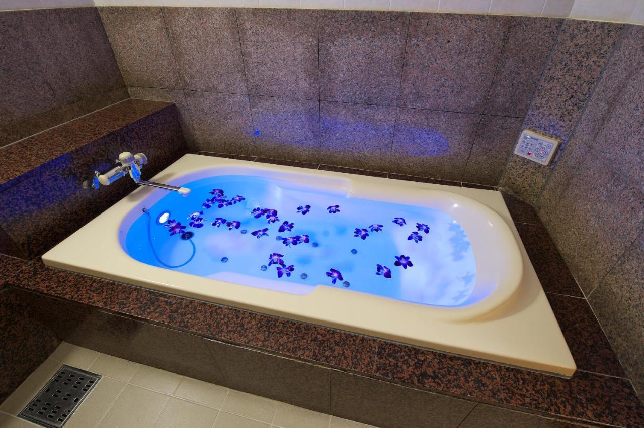 Hotel Park Inn (Adults Only) Higashimatsuyama Екстериор снимка